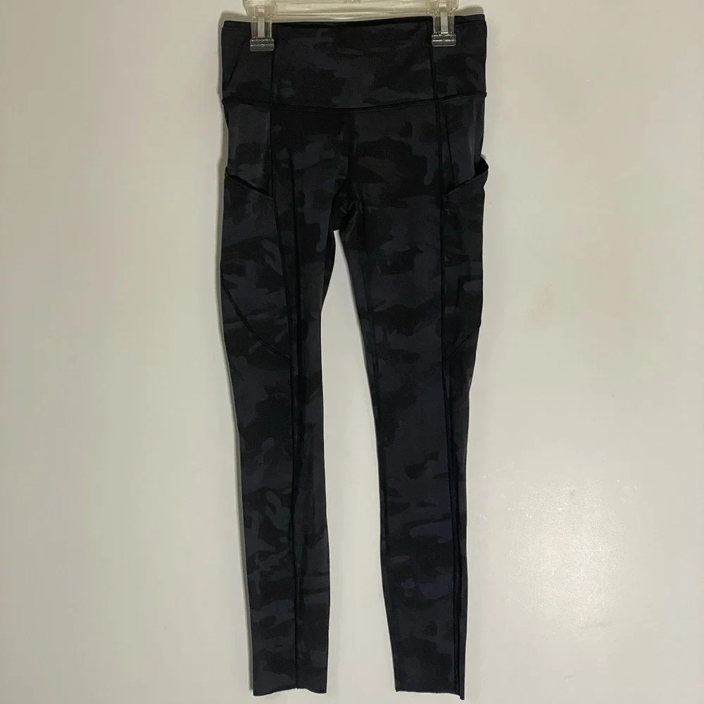 Lululemon Fast Free High Rise Tight Leggings Womens 4 Black Camo Non Reflective